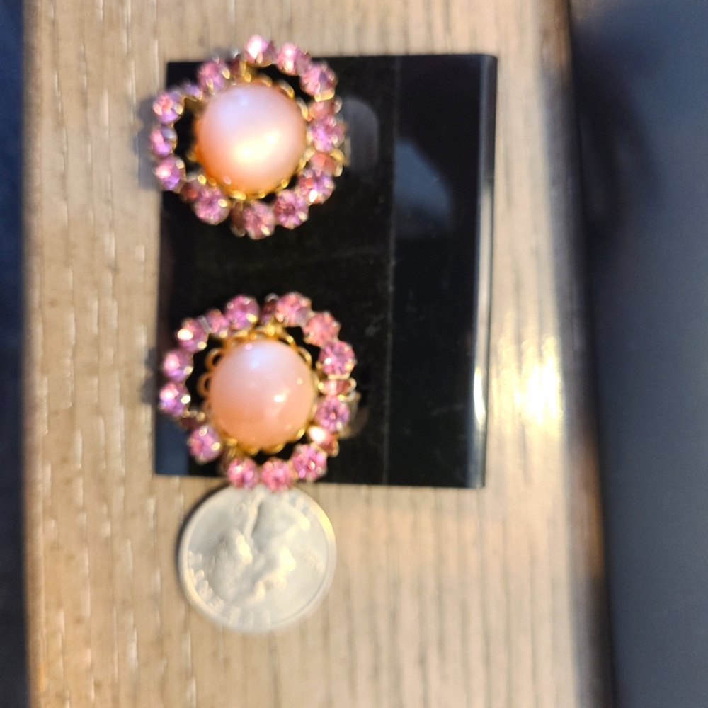 Vintage Pink rhinestone clip in earrings